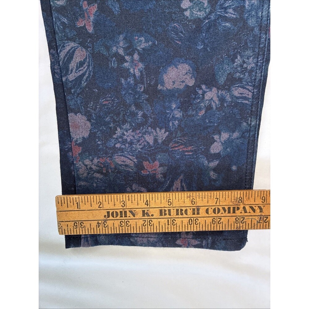Christopher & Banks Dark Red Blue Printed Floral Twill Capri Cropped Pants Sz 12 - Picture 8 of 11